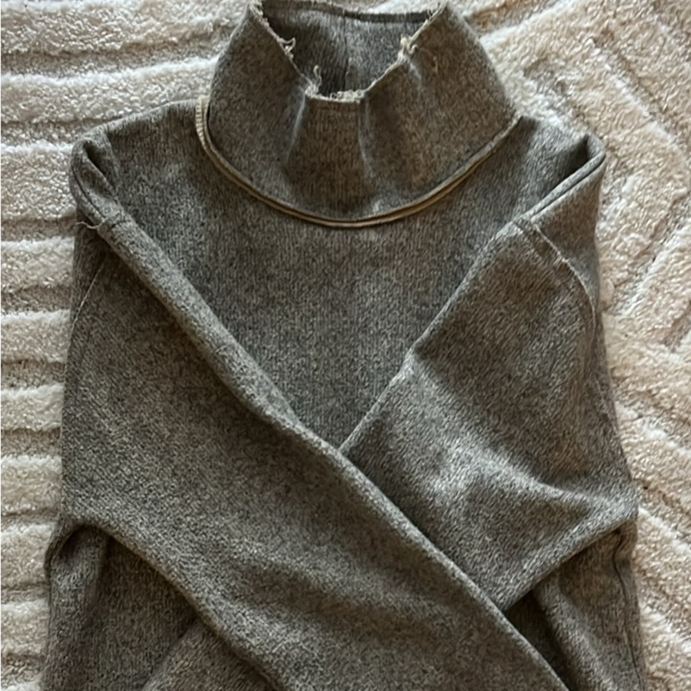 ZARA sweater Size S